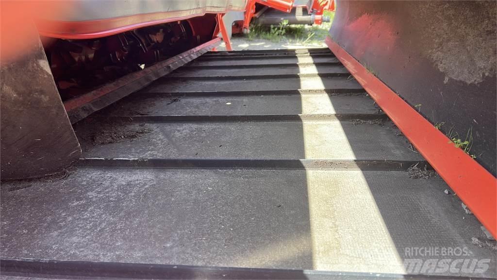 Kuhn FC9330RA butterfly Other Forage Equipment