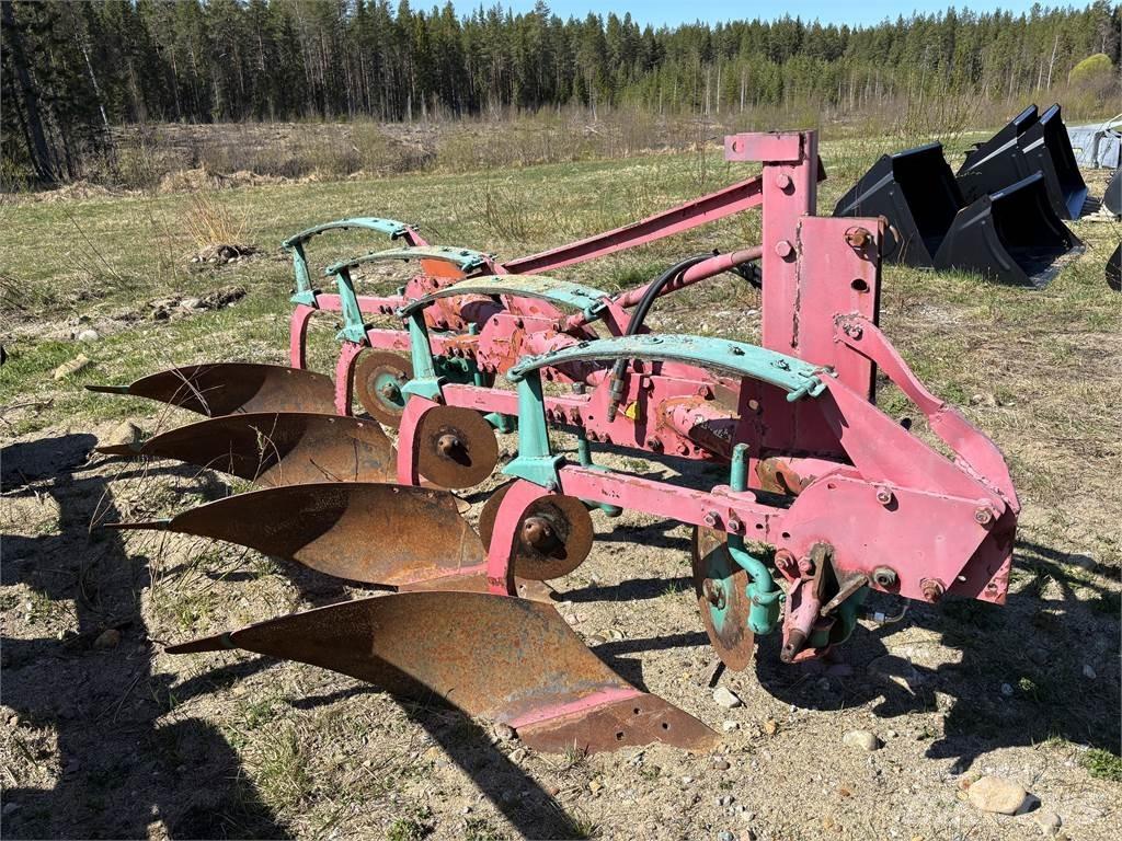 Kverneland 4-skär Reversible ploughs