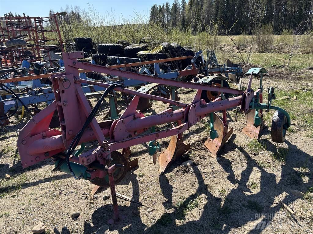 Kverneland 4-skär Reversible ploughs