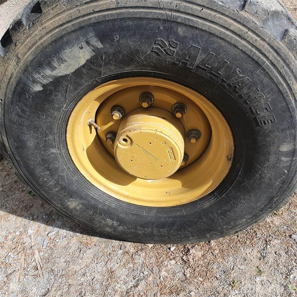  RESERVHJUL 405/70-18 Tires, wheels and rims