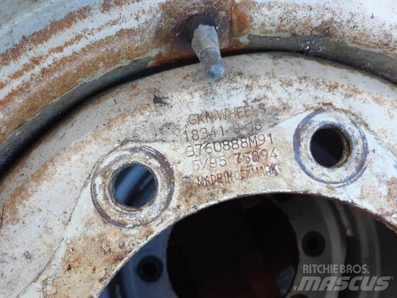  TRAKTOR HJUL 10,5/80-18 Tires, wheels and rims