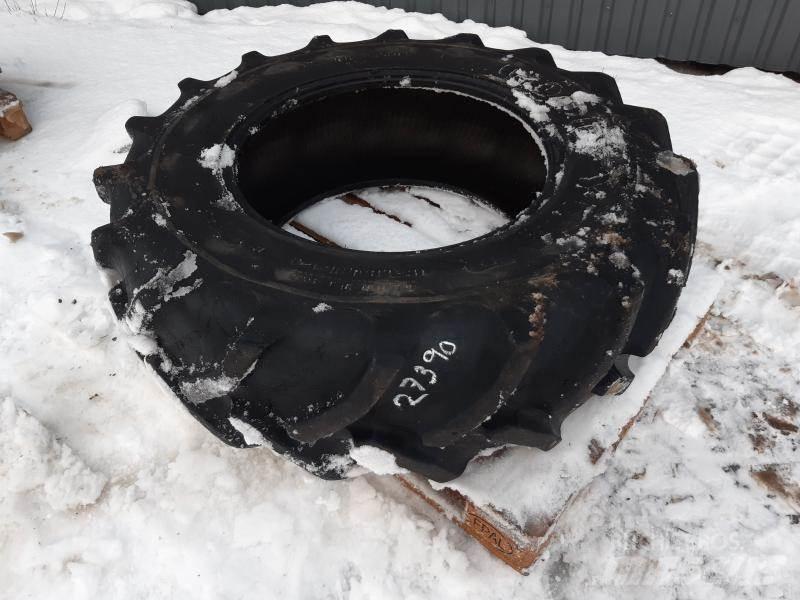  TRAKTORDÄCK 13,6-R24 Tires, wheels and rims