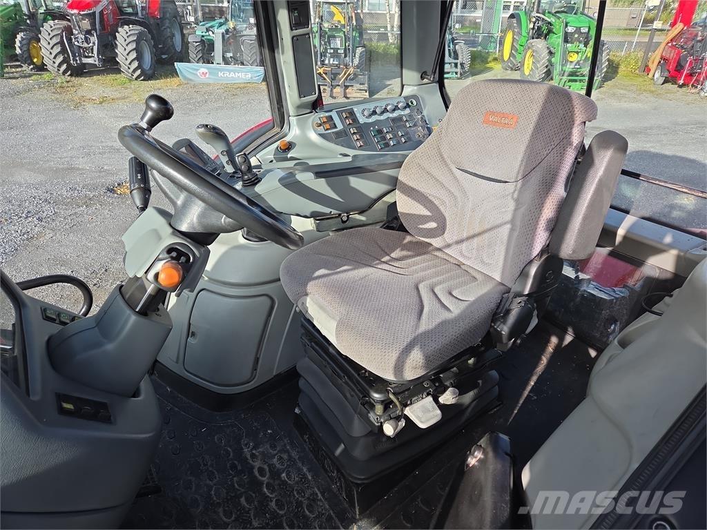 Valtra N121 Tractors