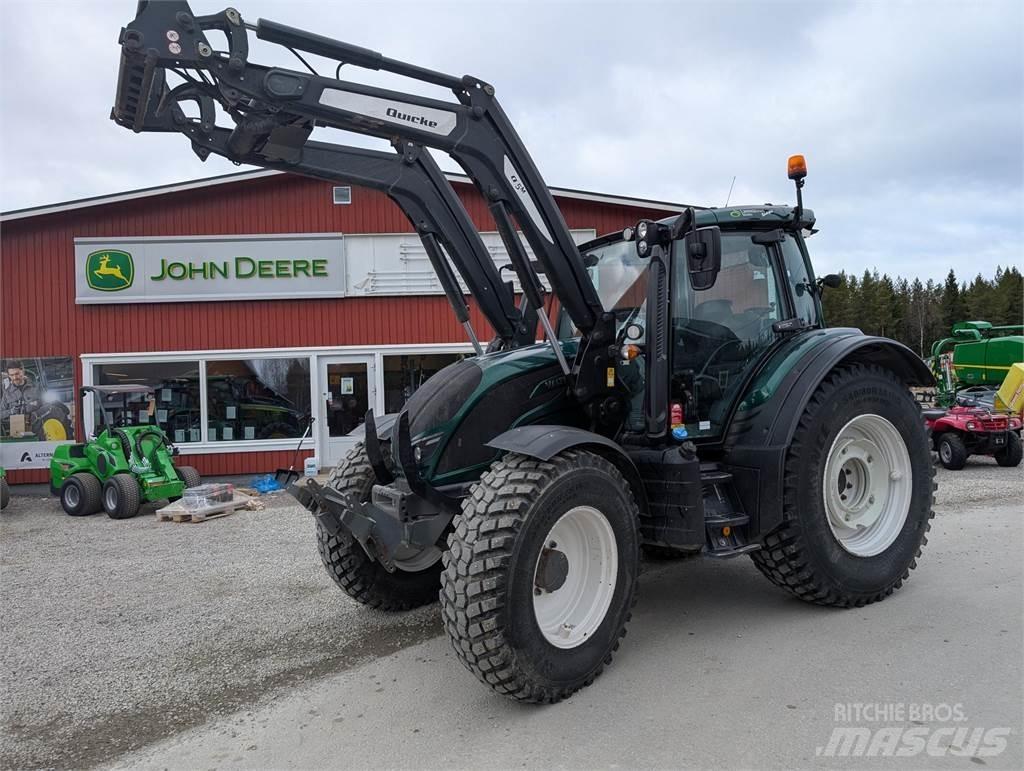 Valtra N154E Twintrac Tractors