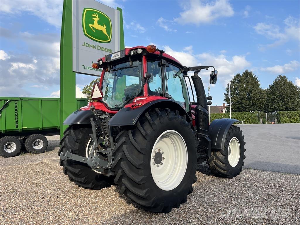 Valtra N174 Tractors