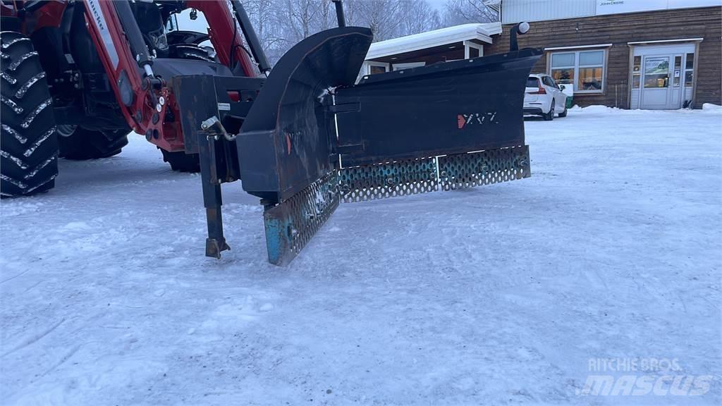 XYZ Vikplog 2800 Snow Blades And Plows
