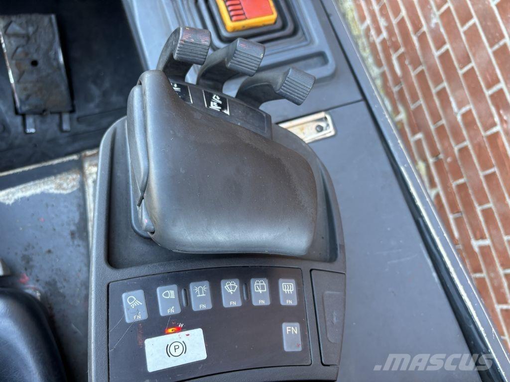 CAT 2EP5000 Electric Forklifts