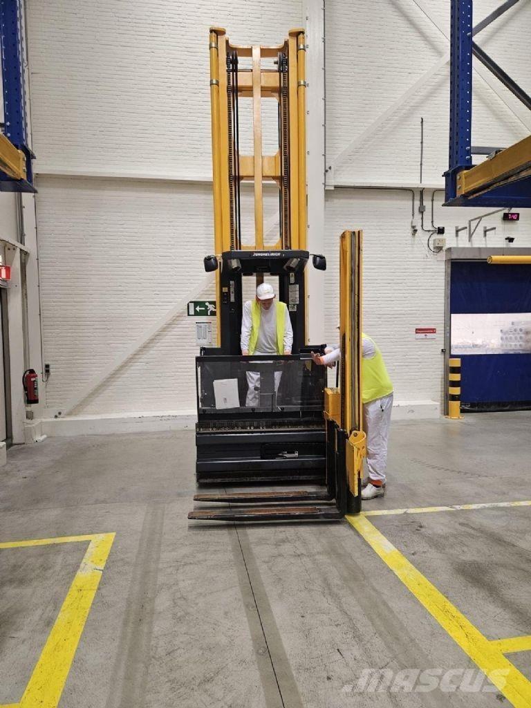 Jungheinrich EKX 515k High lift order picker
