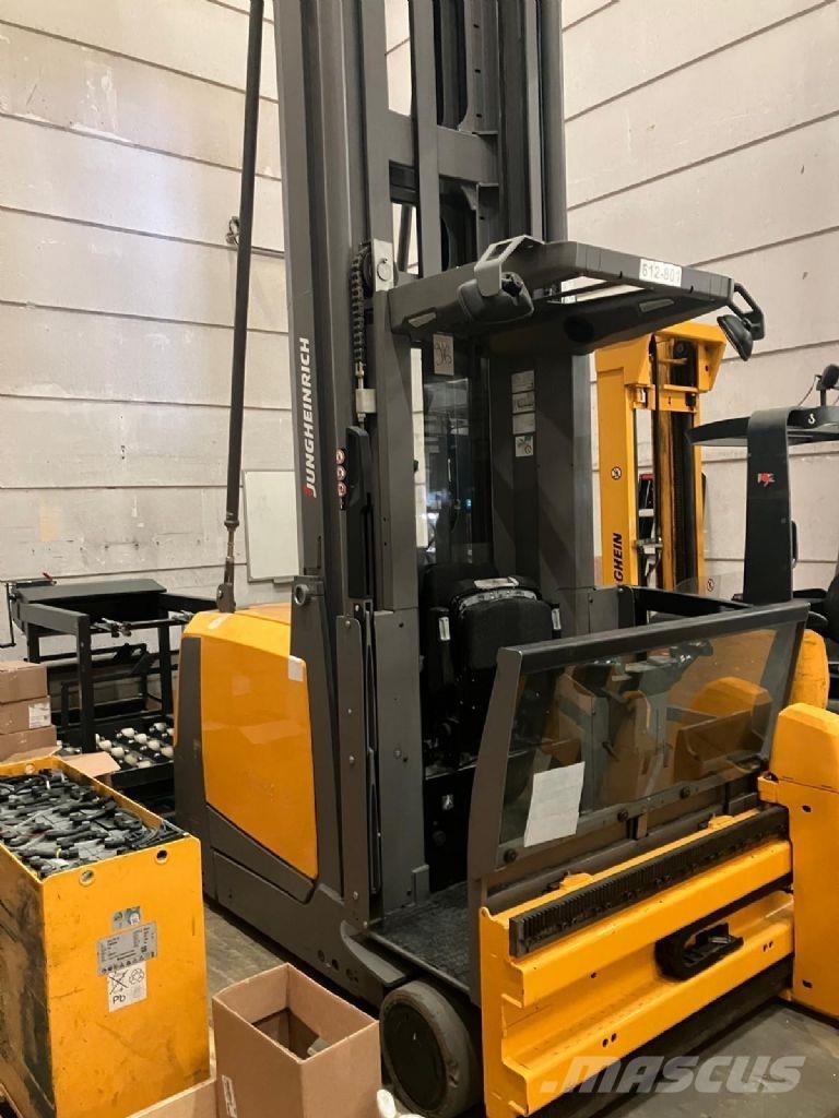 Jungheinrich EKX 516K High lift order picker