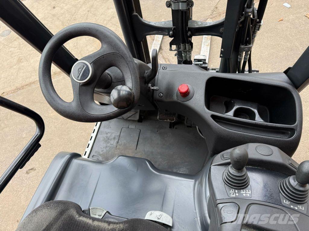 Linde E14 Electric Forklifts
