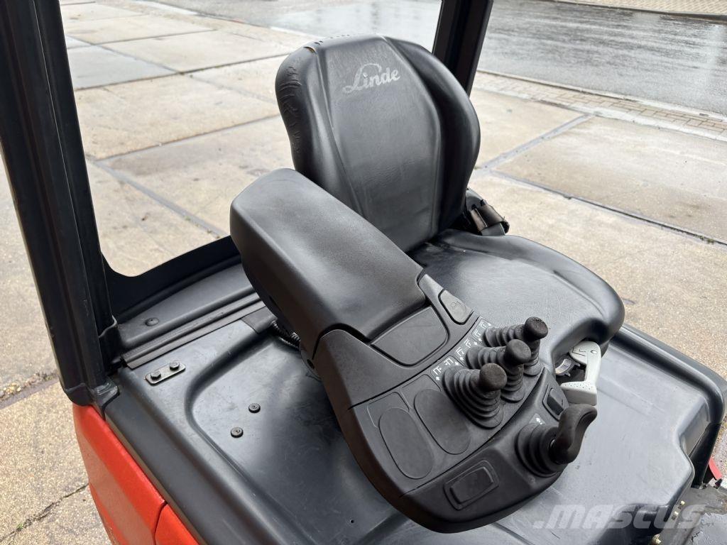Linde E14-02 Electric Forklifts