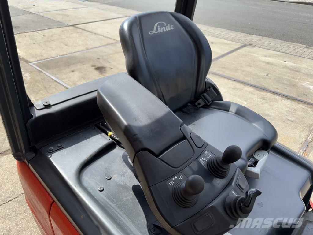 Linde E16-02 Electric Forklifts