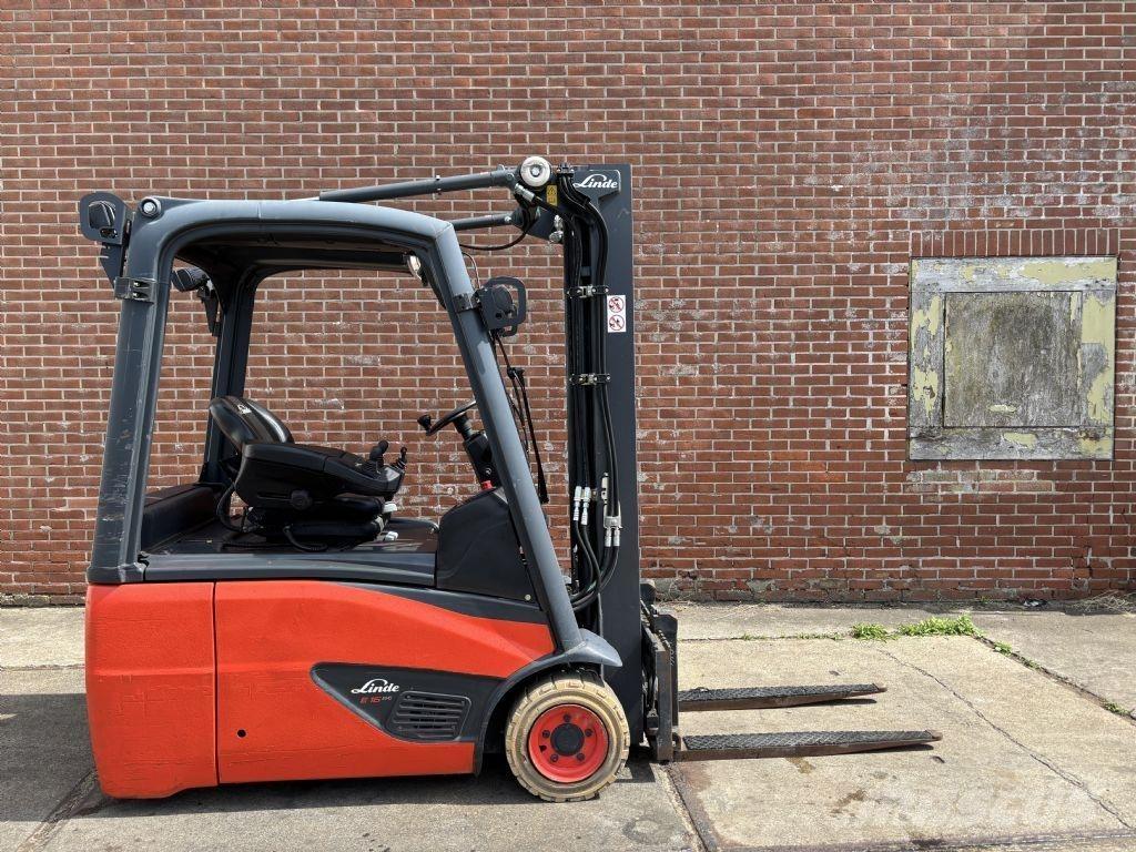 Linde E16-02 Electric Forklifts