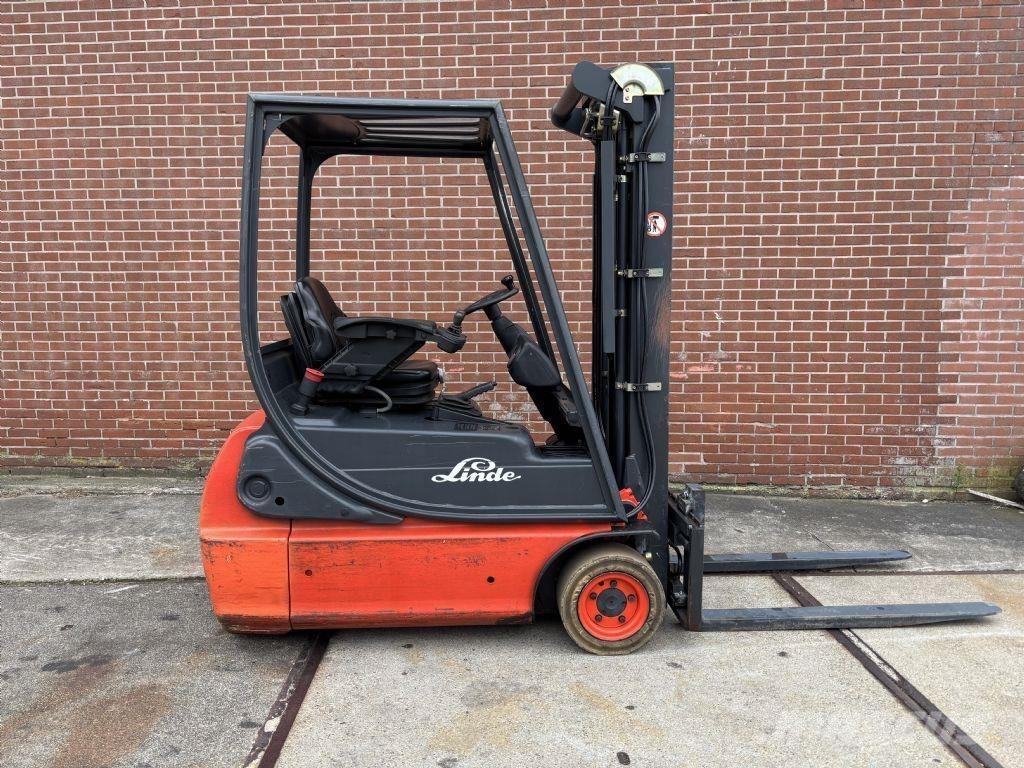Linde E16C-02 Electric Forklifts
