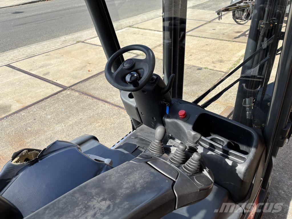 Linde E16P-02 Electric Forklifts