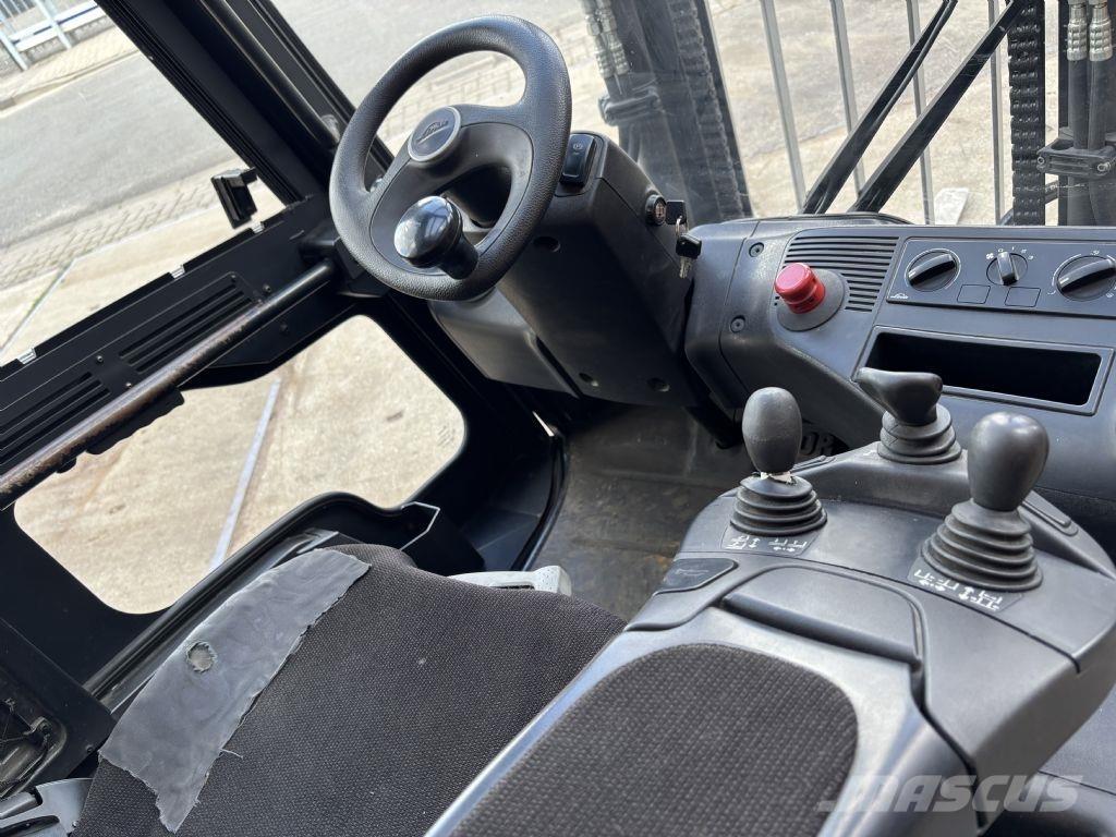 Linde E25-01 Electric Forklifts