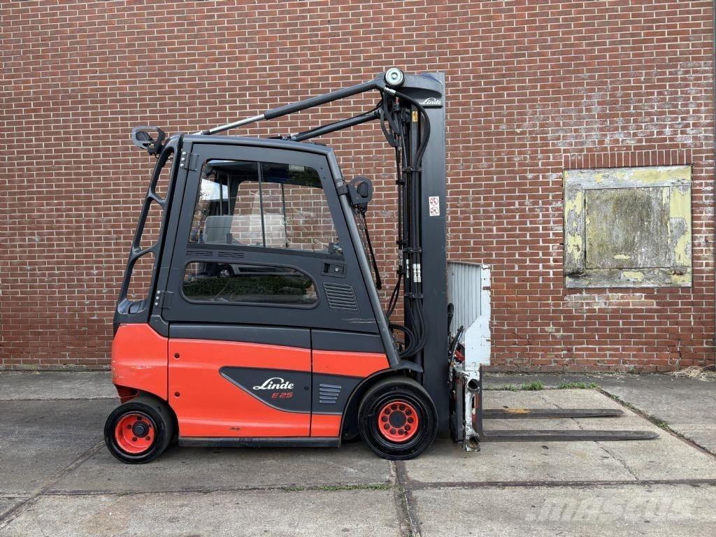 Linde E25-01 Electric Forklifts