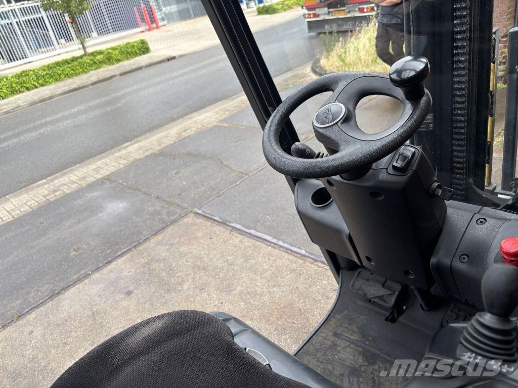 Linde E25HL-01/600 Electric Forklifts