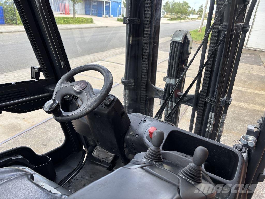 Linde E25HL-01/600 Electric Forklifts