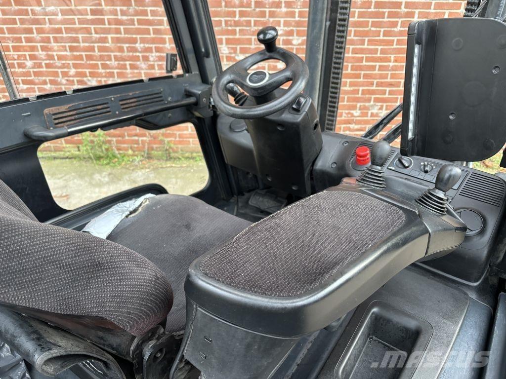 Linde E25L-01 Electric Forklifts