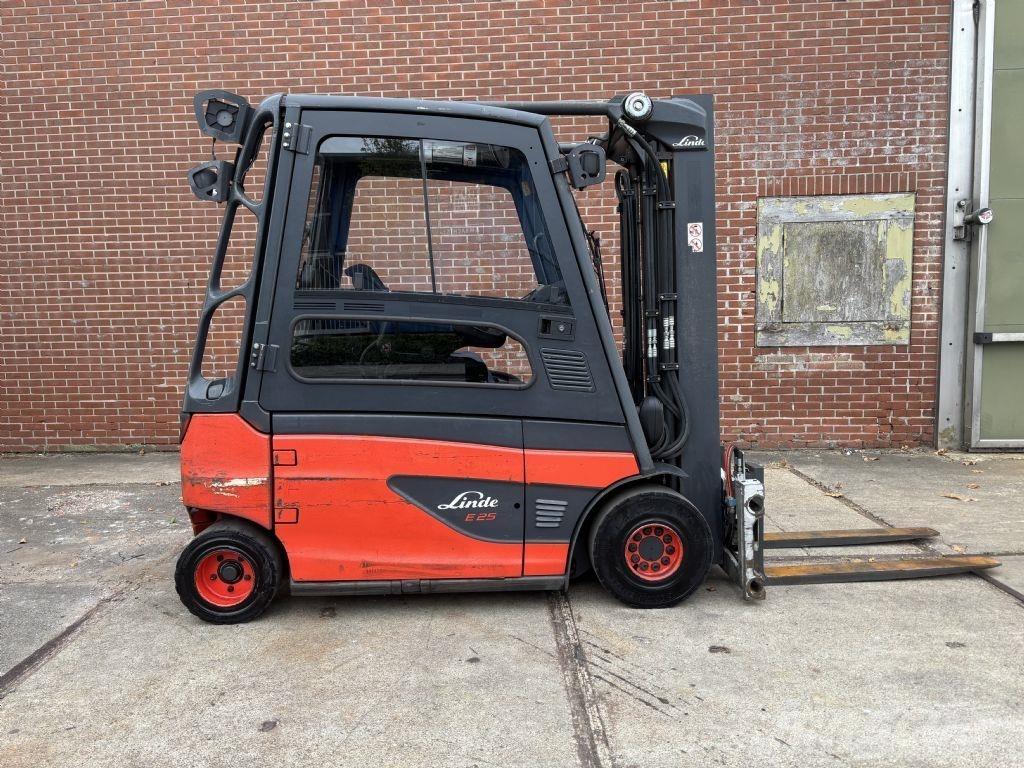 Linde E25L-01 Electric Forklifts