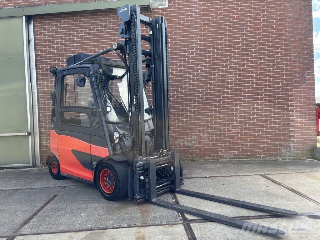 Linde E40HL-01/600 Electric Forklifts