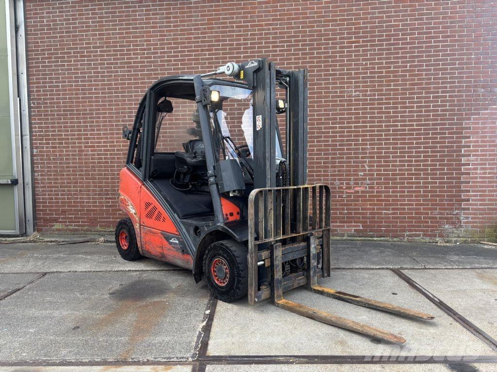 Linde H25D-02 Diesel Forklifts