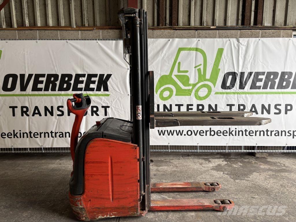 Linde L14 Pedestrian stacker