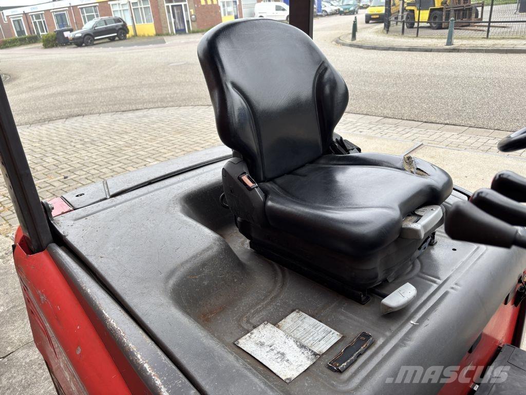 Manitou ME 425C Electric Forklifts