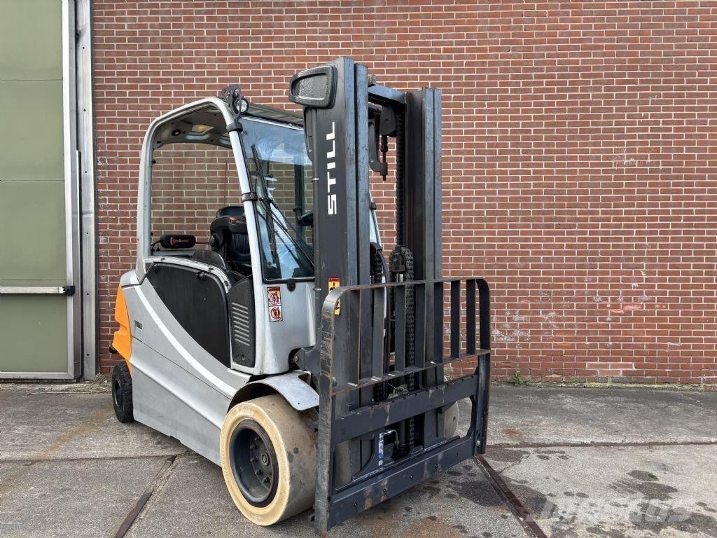 Still RX 60-40 Electric Forklifts