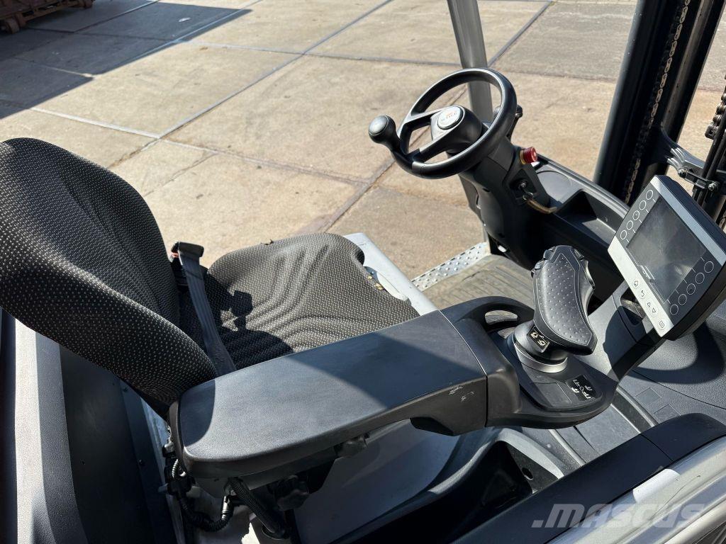 Still RX20-16 Electric forklift trucks