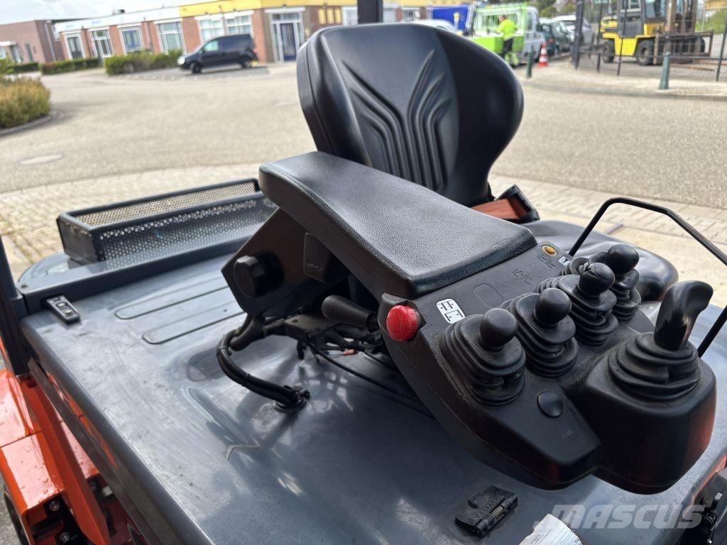 Toyota 8FBMT50 Electric Forklifts