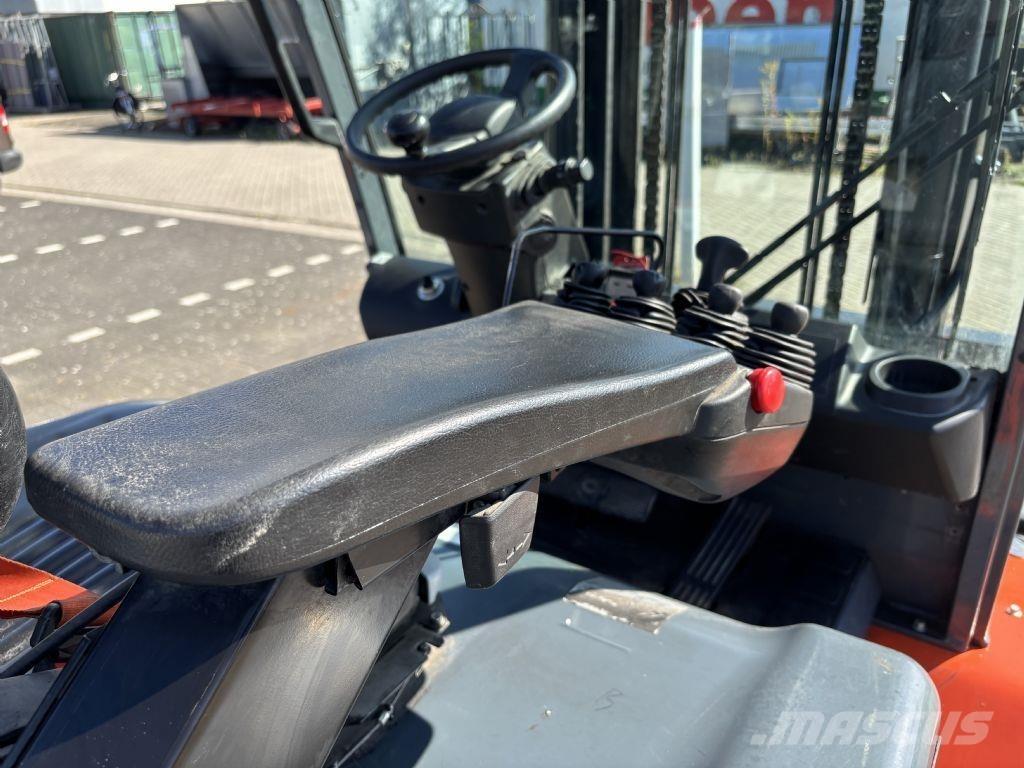 Toyota 8FBMT50 Electric Forklifts