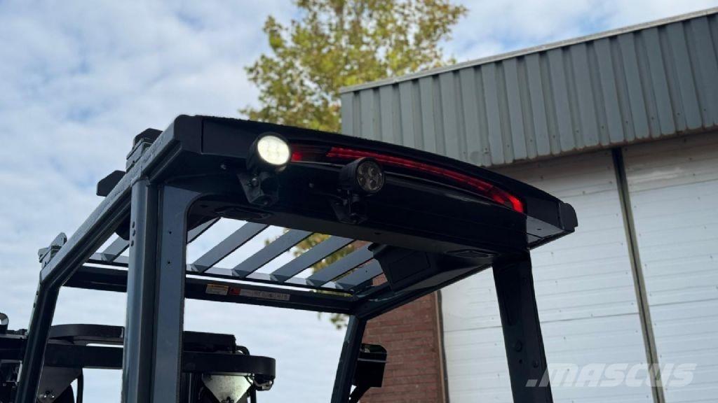 Toyota 9FMBM70T Electric Forklifts