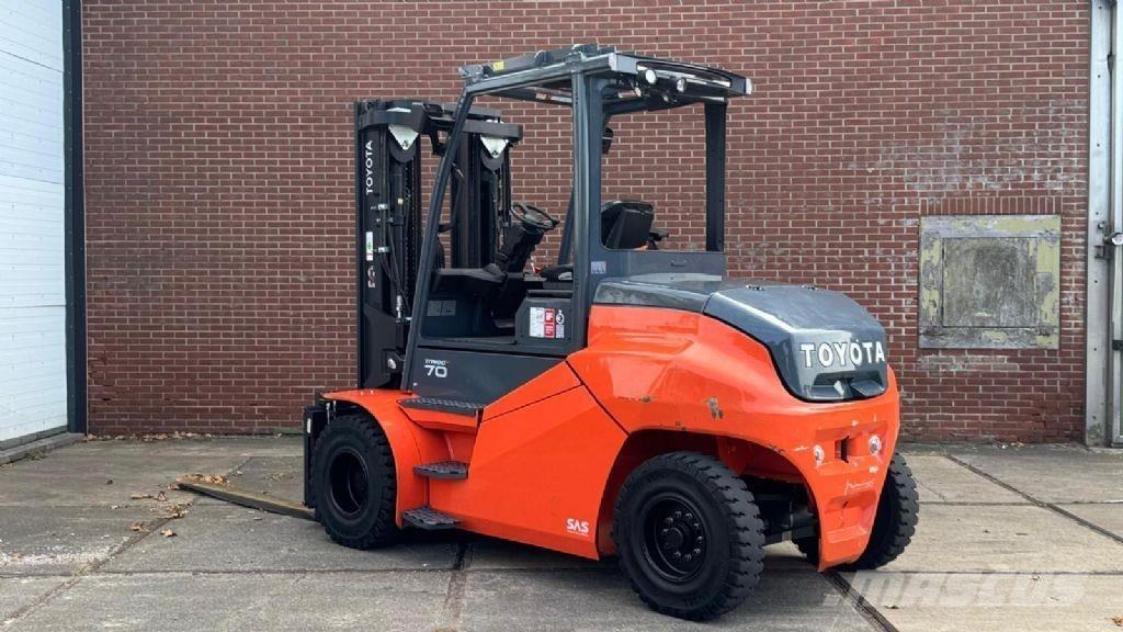Toyota 9FMBM70T Electric Forklifts