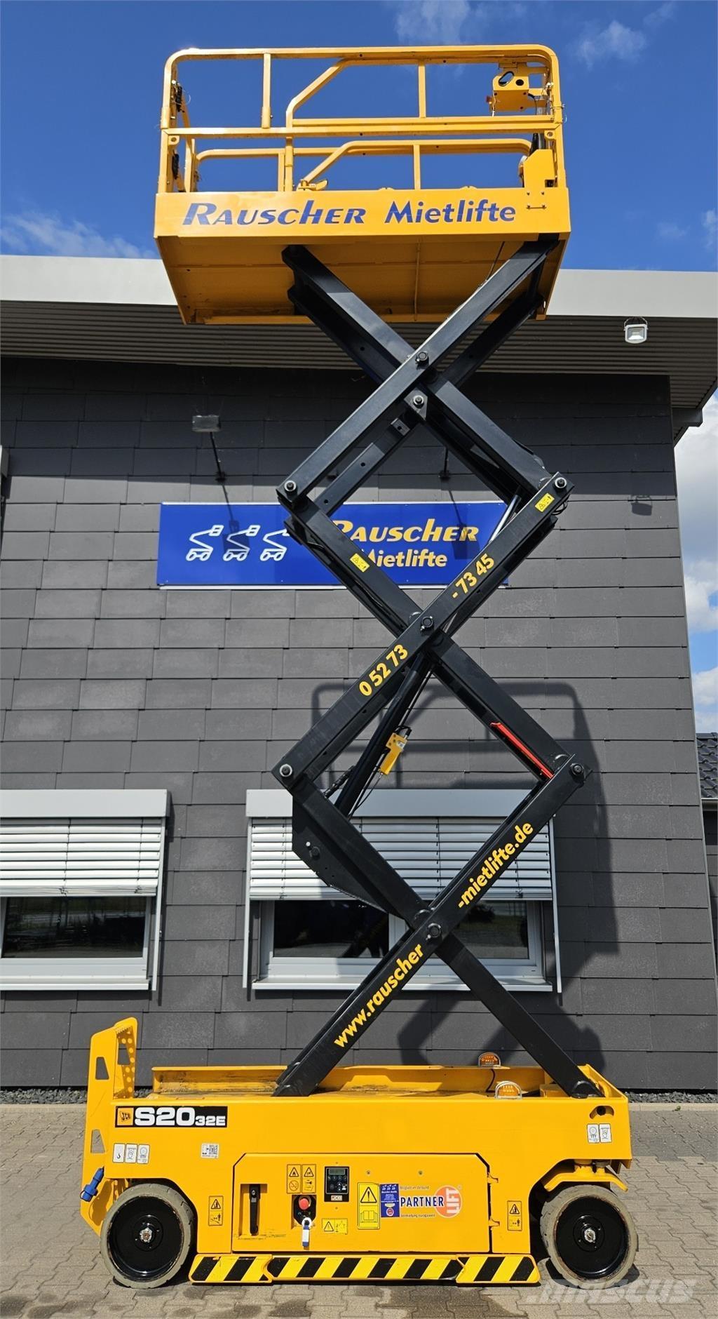 JCB S2032E Scissor Lifts