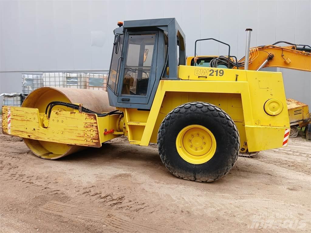 Bomag BW219D-2 Twin drum rollers