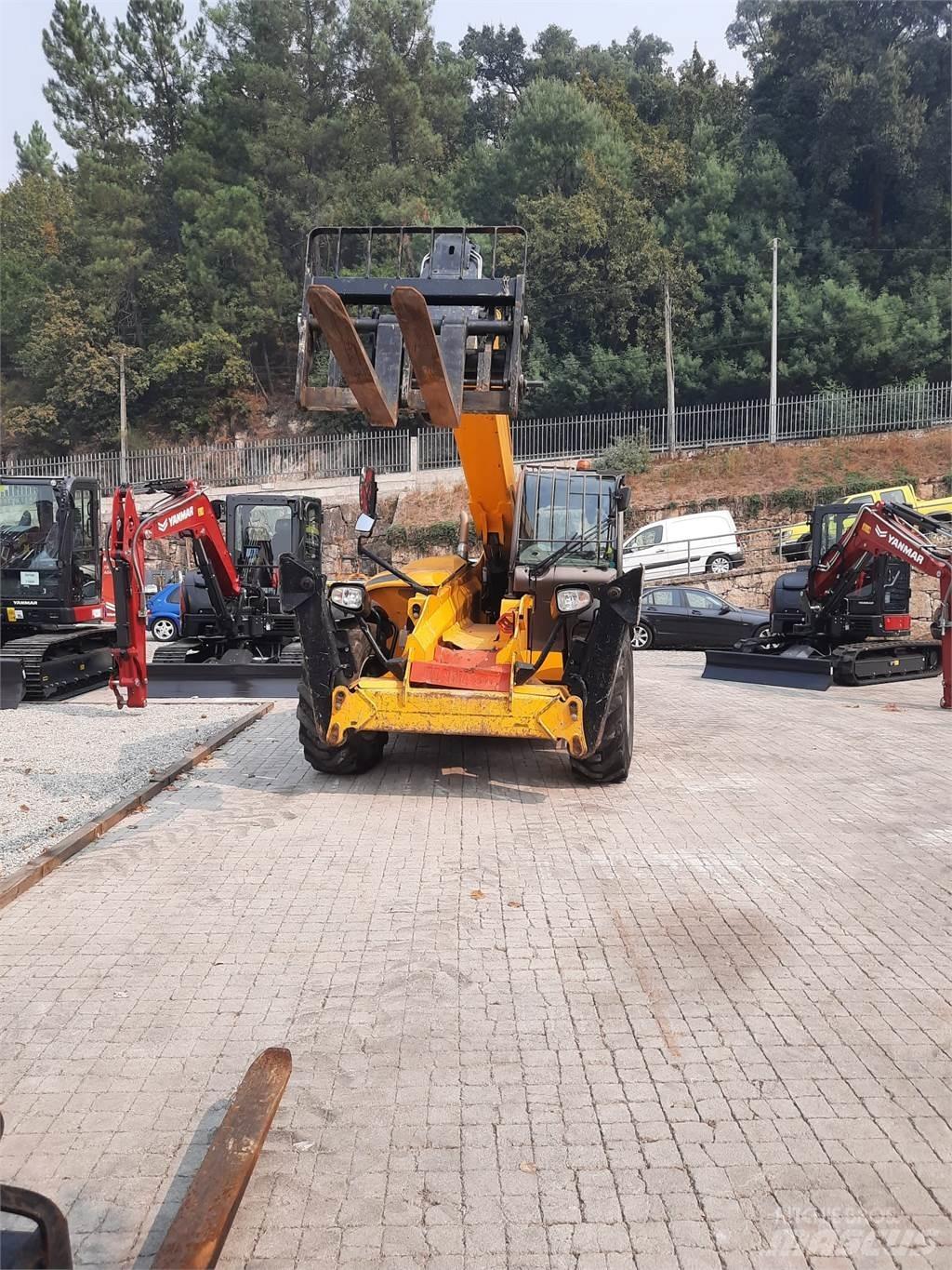Manitou MT1440 Reach trucks