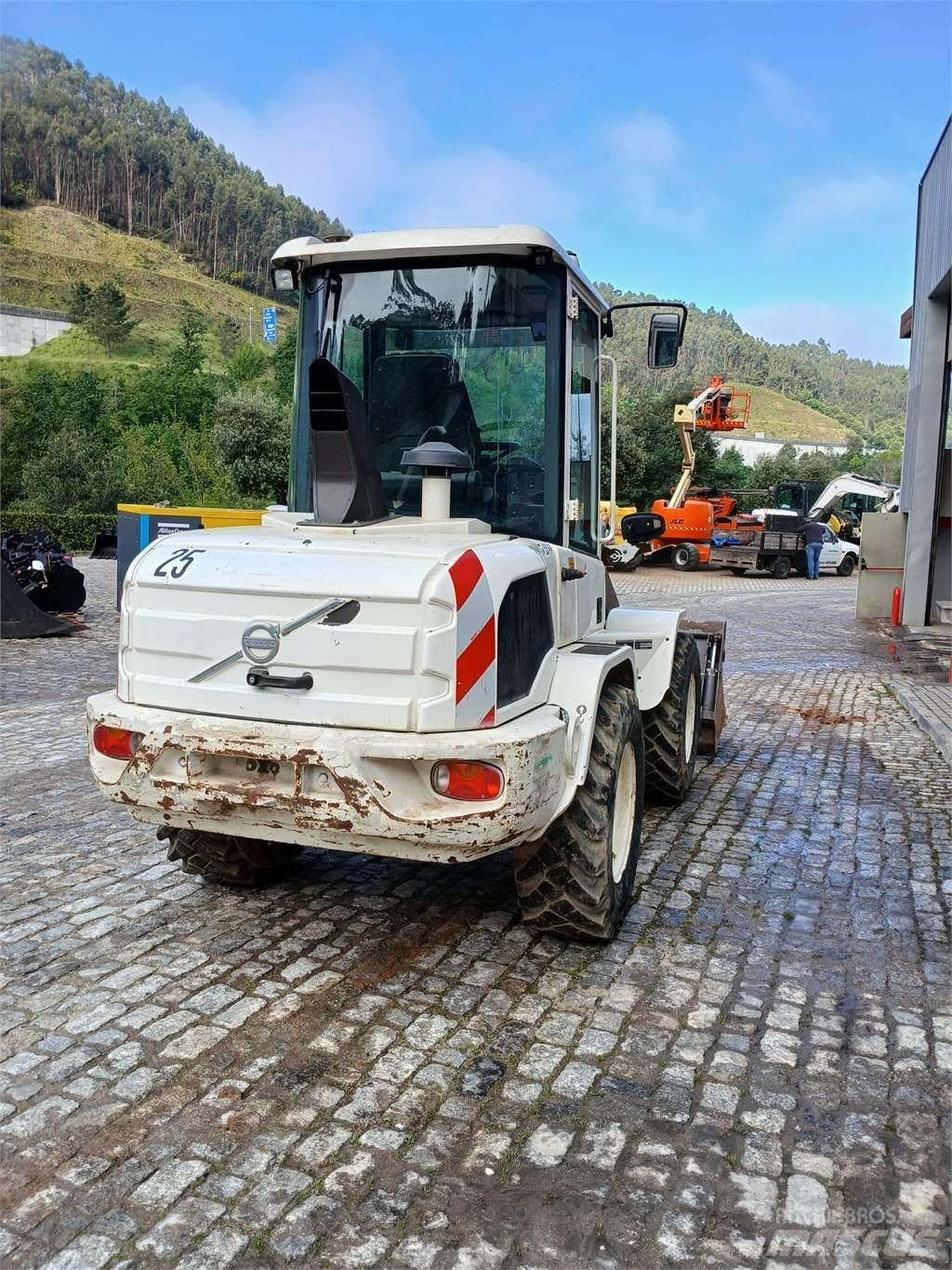 Volvo L30G Other