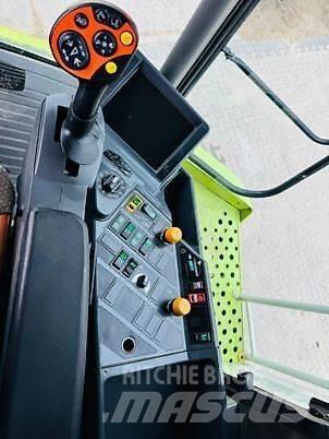 CLAAS LEXION 550 Combine Harvesters