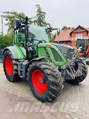 Fendt 512 VARIO Tractors