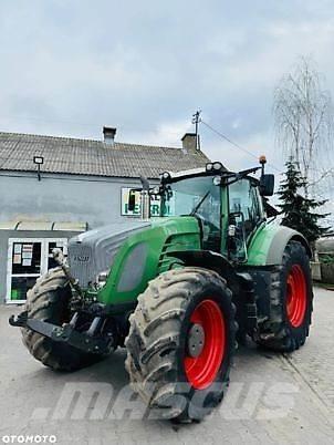 Fendt 933 VARIO Tractors