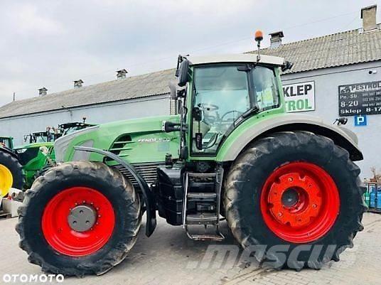 Fendt 933 VARIO Tractors