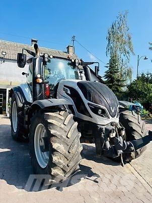 Valtra T254 Versu Tractors