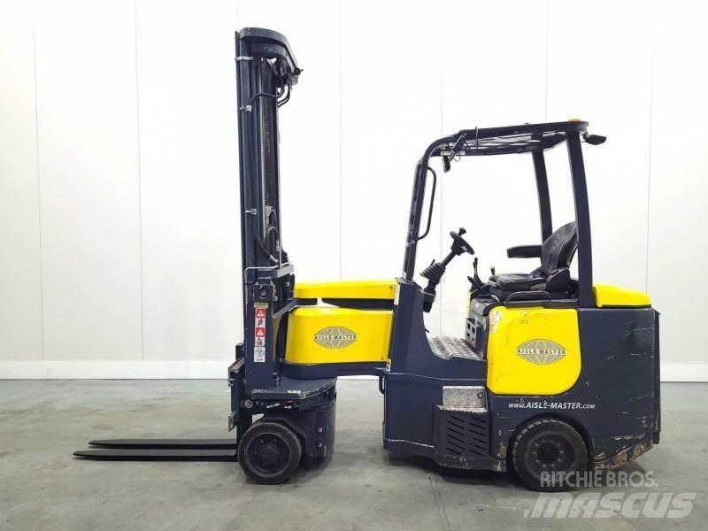 Aisle-Master 15SE Narrow aisle truck