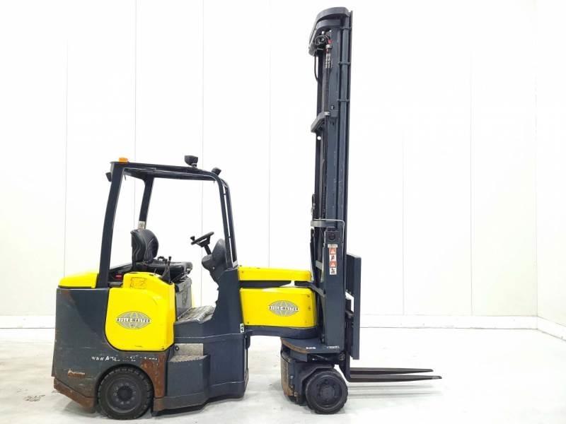Aisle-Master 20SHE Narrow aisle truck