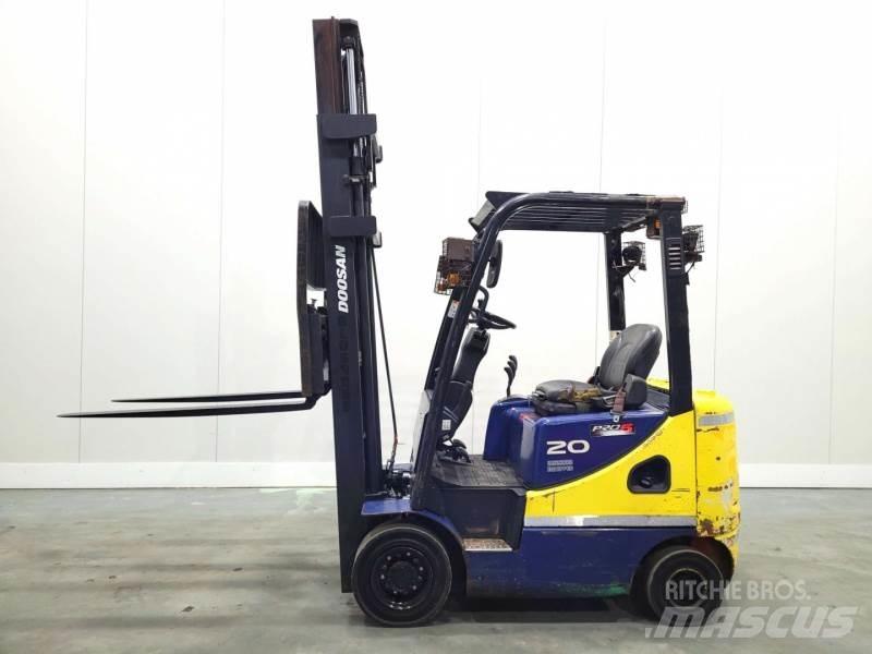 Doosan D20SC-5 Diesel Forklifts
