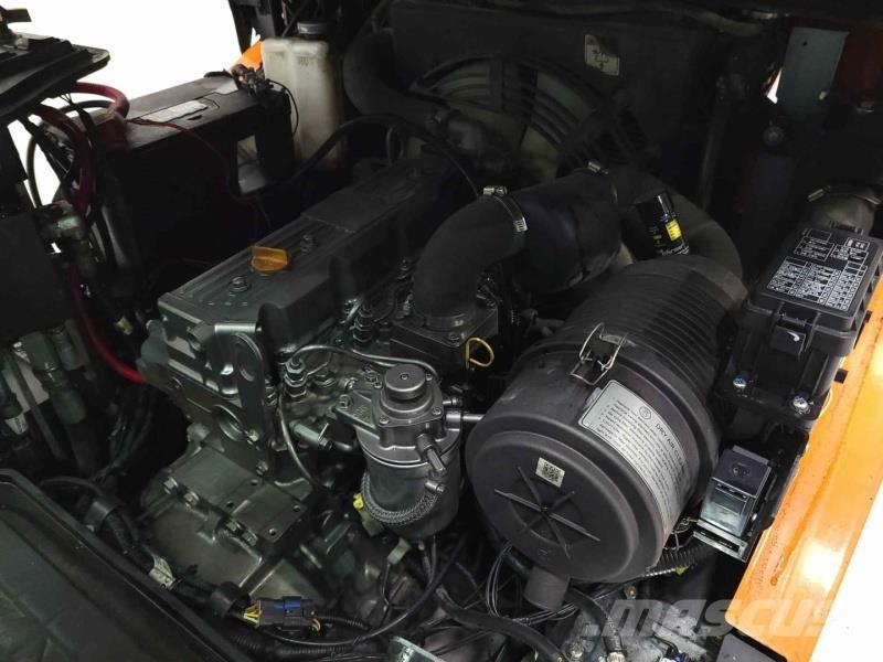 Doosan D25S-7 Diesel Forklifts