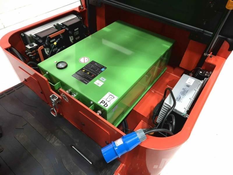 EP EFL201 Electric Forklifts