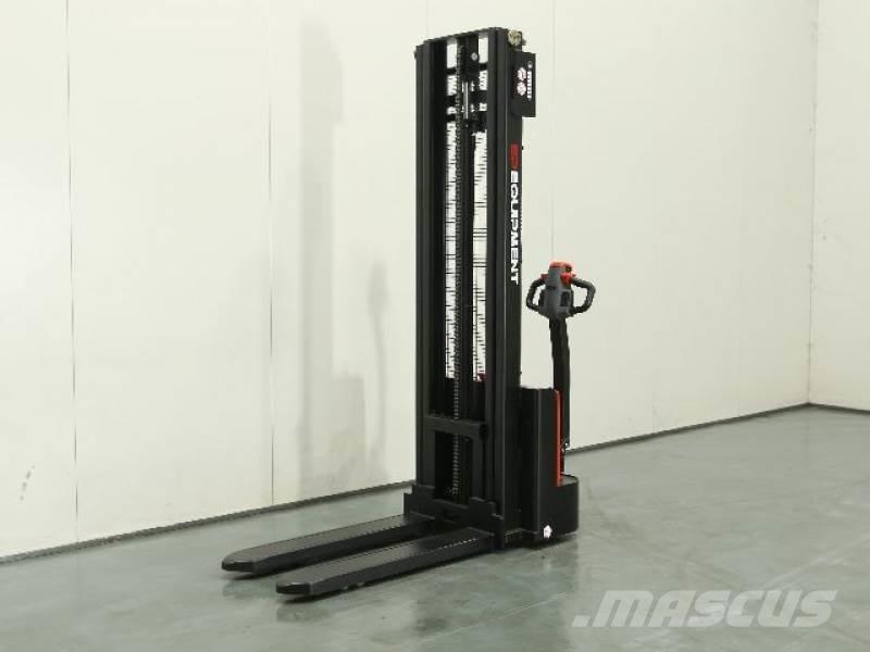 EP ESL122 80 RENTAL Manual Pallet Stacker